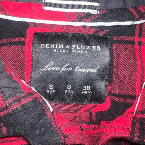 Red Black Plaid Flannel Shirt Button Front Long Sleeve Size Small - Picture 3 of 9